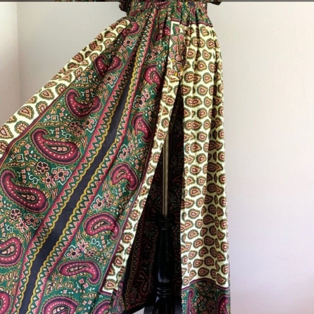 Vintage Autumnal Renaissance Dress - Picture 3 of 4